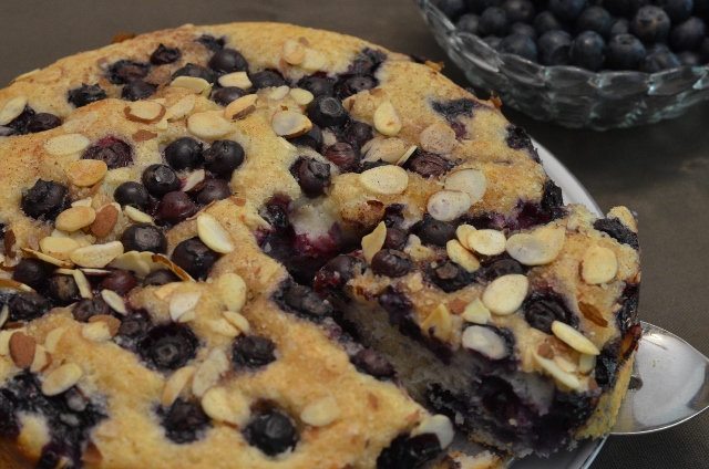 blueberry coffee cake (640x424)