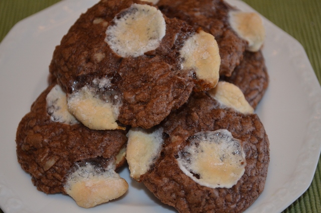 mississippi mud cookies (640x424)