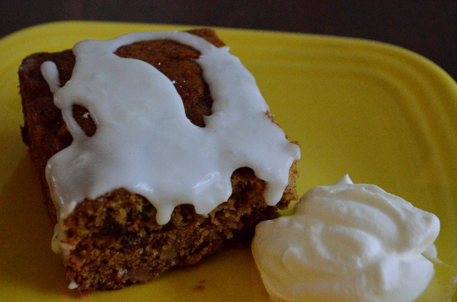 applesauce cake (640x424)
