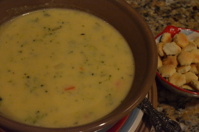 brocolli cheese soup (640x424)